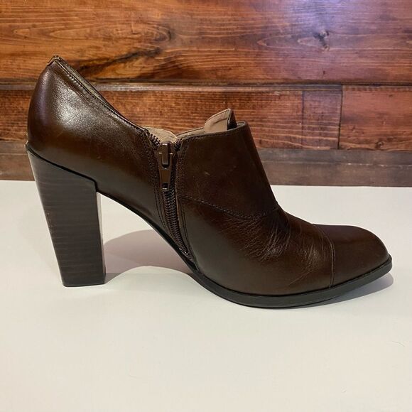 Marc Fisher Brown Leather 3 3/4 Inch Heel Side Zip Booties Women's Size 7M - Picture 9 of 11